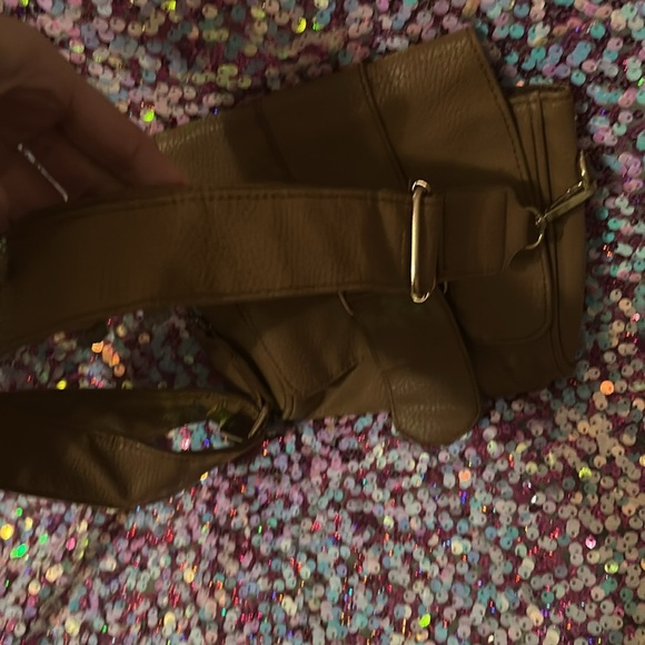 Brown Leather Crossbody Bag - Picture 4 of 10